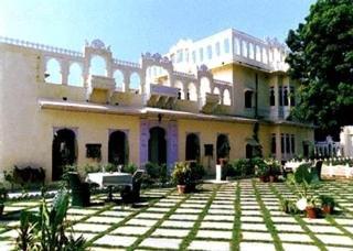 Ravla Khempur Hotel Удайпур Екстериор снимка